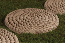 Rope stepping stone